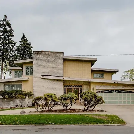 Albergue Pill Hill Mansion
